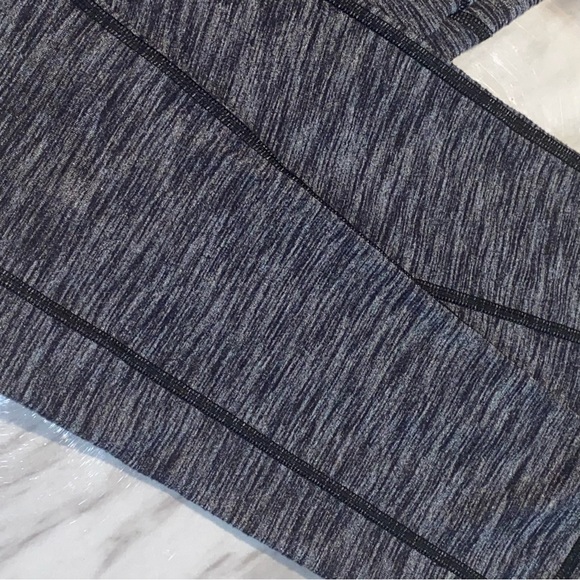 Victoria’s Secret grey workout legging - Picture 2 of 6